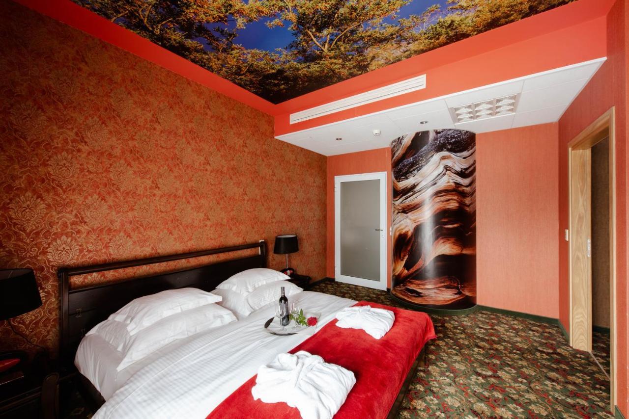 Hotel Lenart Wieliczka Esterno foto